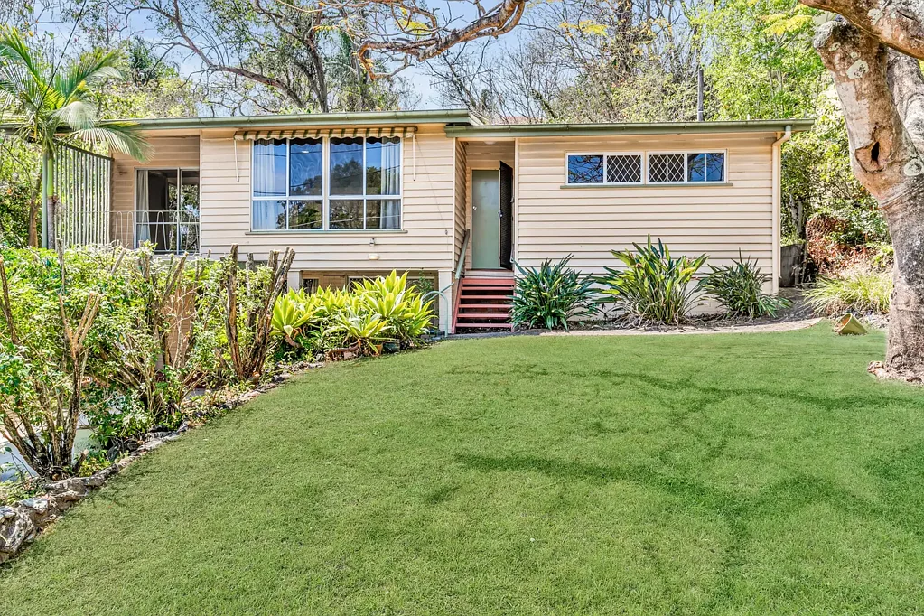 55 Iona Terrace, Taringa, QLD 4068