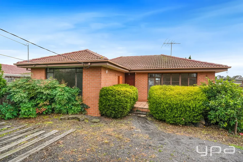 Prime Location Living in the Heart of Hoppers Crossing!