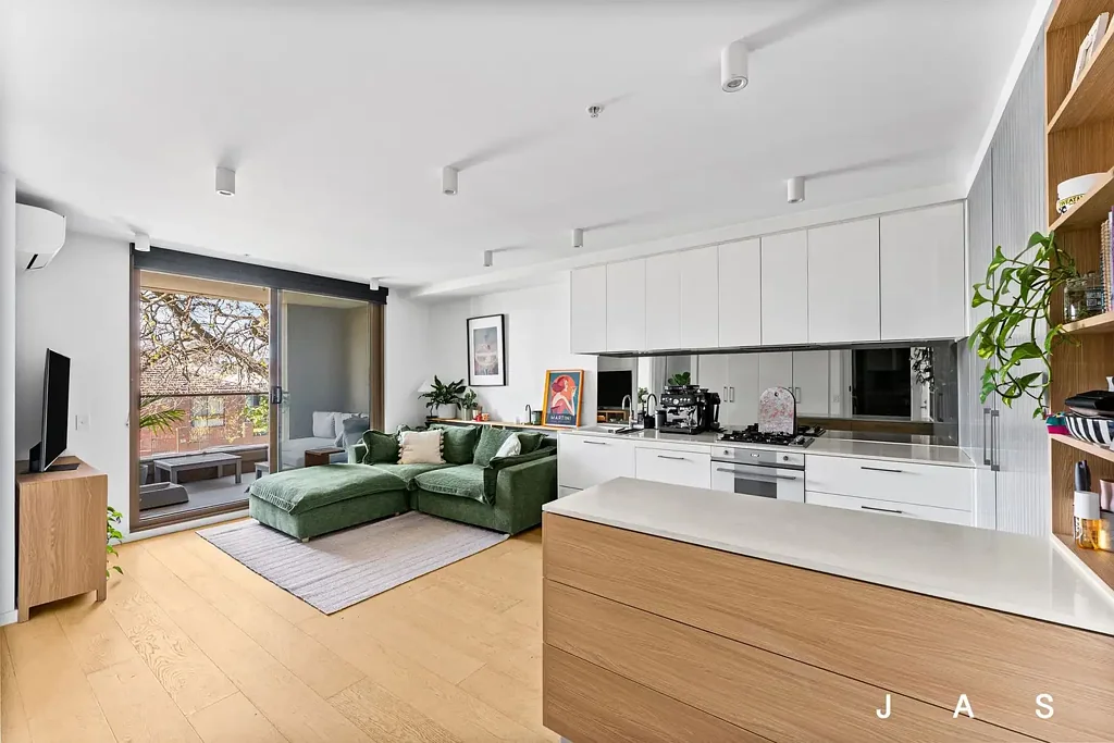 Yarraville 2Kwarto Expressions Of Interest Closing Tuesday 13th October at 5.00pm