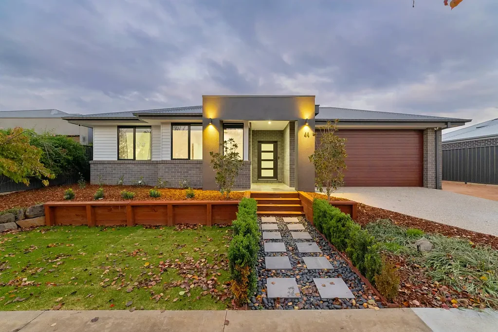 Buronga 4Moenga Spacious family living retreat
