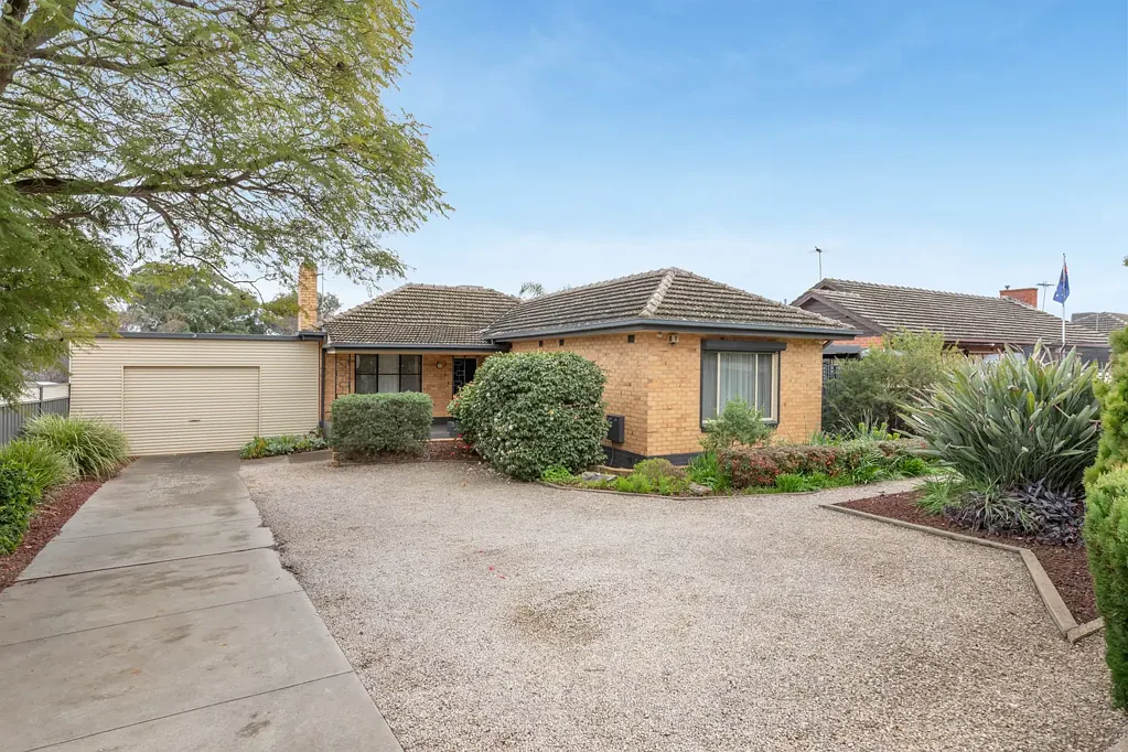 Elizabeth Park 5બેડરૂમ STUNNING 5 BEDROOM RESIDENCE!