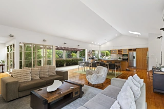 14 Tiffany Close, Totara Park, Manukau City