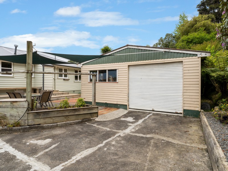 14 Pinehaven Road, Pinehaven, Upper Hutt, 3 ห้องนอน, 1 ห้องน้ำ