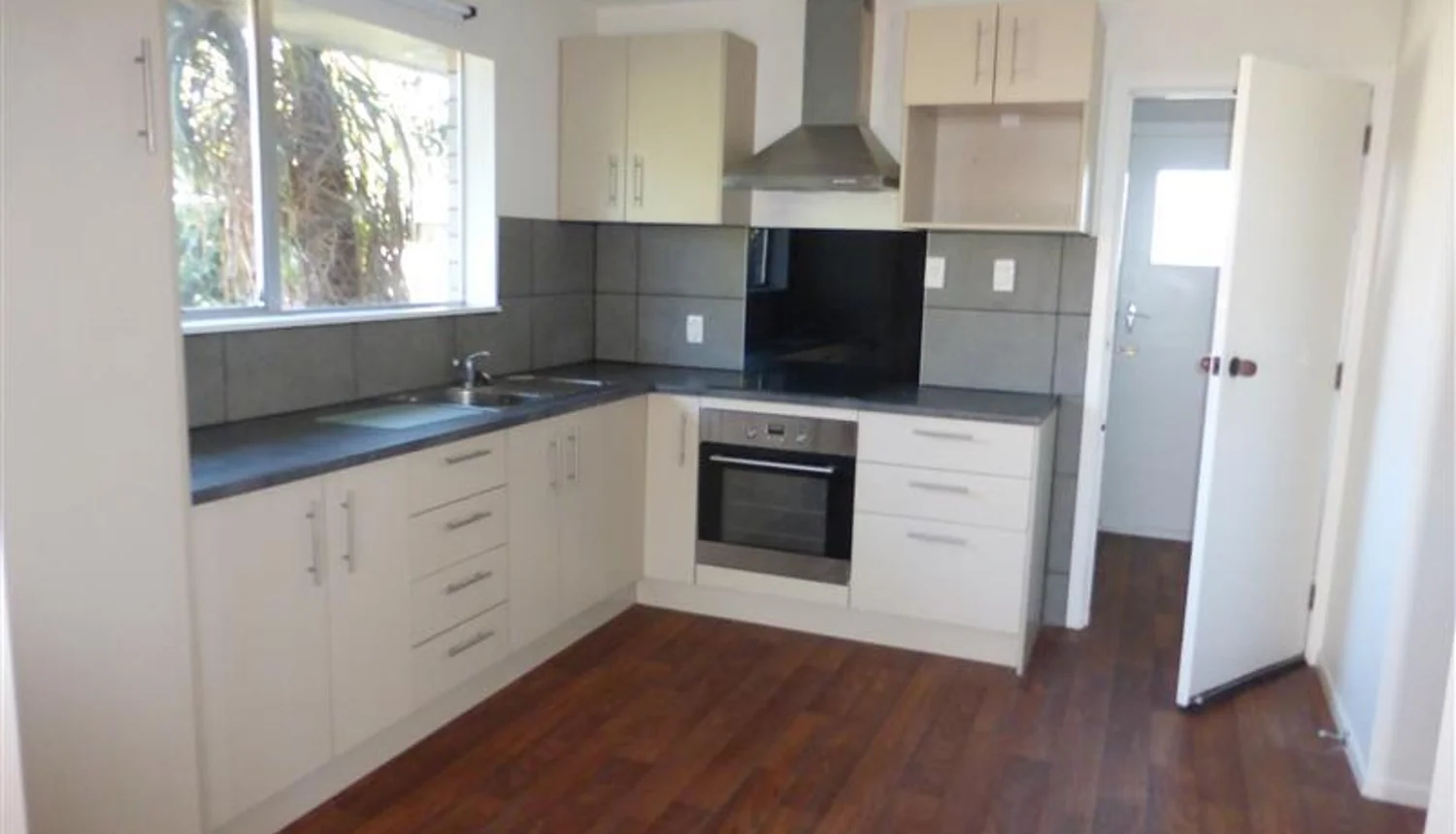 2/41 Cedars Street, Hoon Hay, Christchurch City, 2 कमरे, 1 बाथरूम