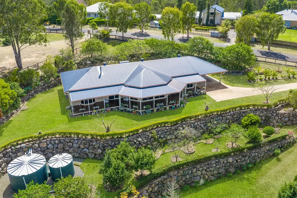 Greenbank 4chambre SELLING PRIOR TO AUCTION OR AT AUCTION - THE SELLER IS COMMITTED TO A RESULT