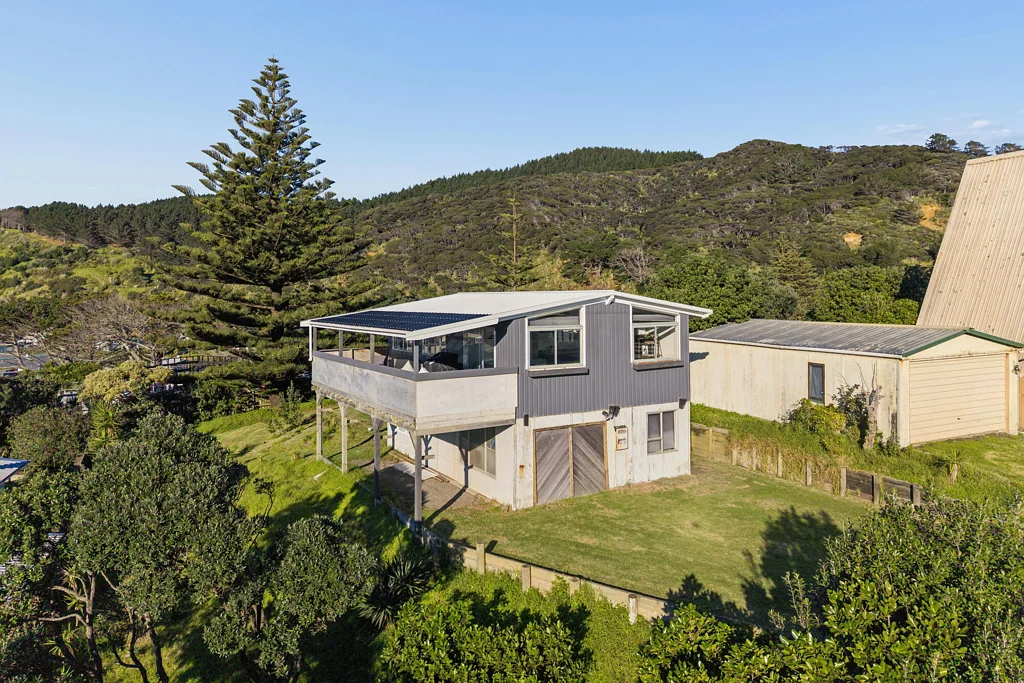 14 Ocean View Road, Port Waikato, Waikato