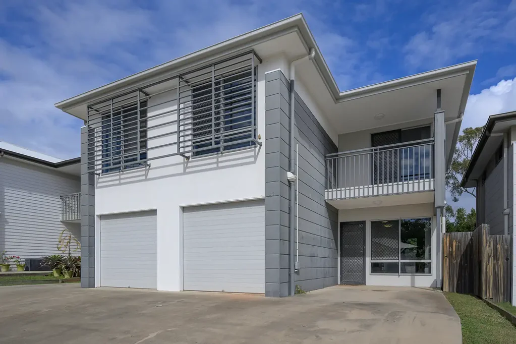 Glen Eden 3غرفة نوم A CLASS ABOVE THE REST - LOW MAINTENANCE & CONVENIENT LOCATION