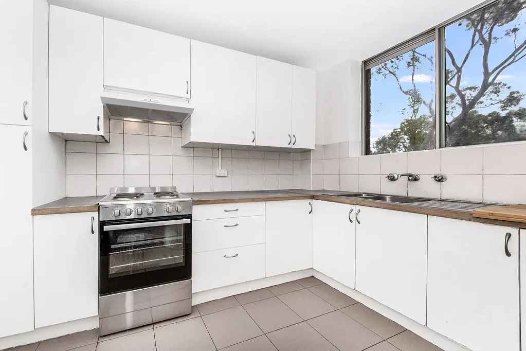 Perfectly Positioned 2 Bedroom Apartment!