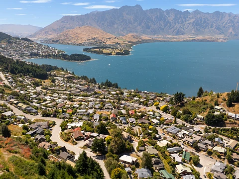 Fernhill/Sunshine Bay  Significant Land, Development Potential