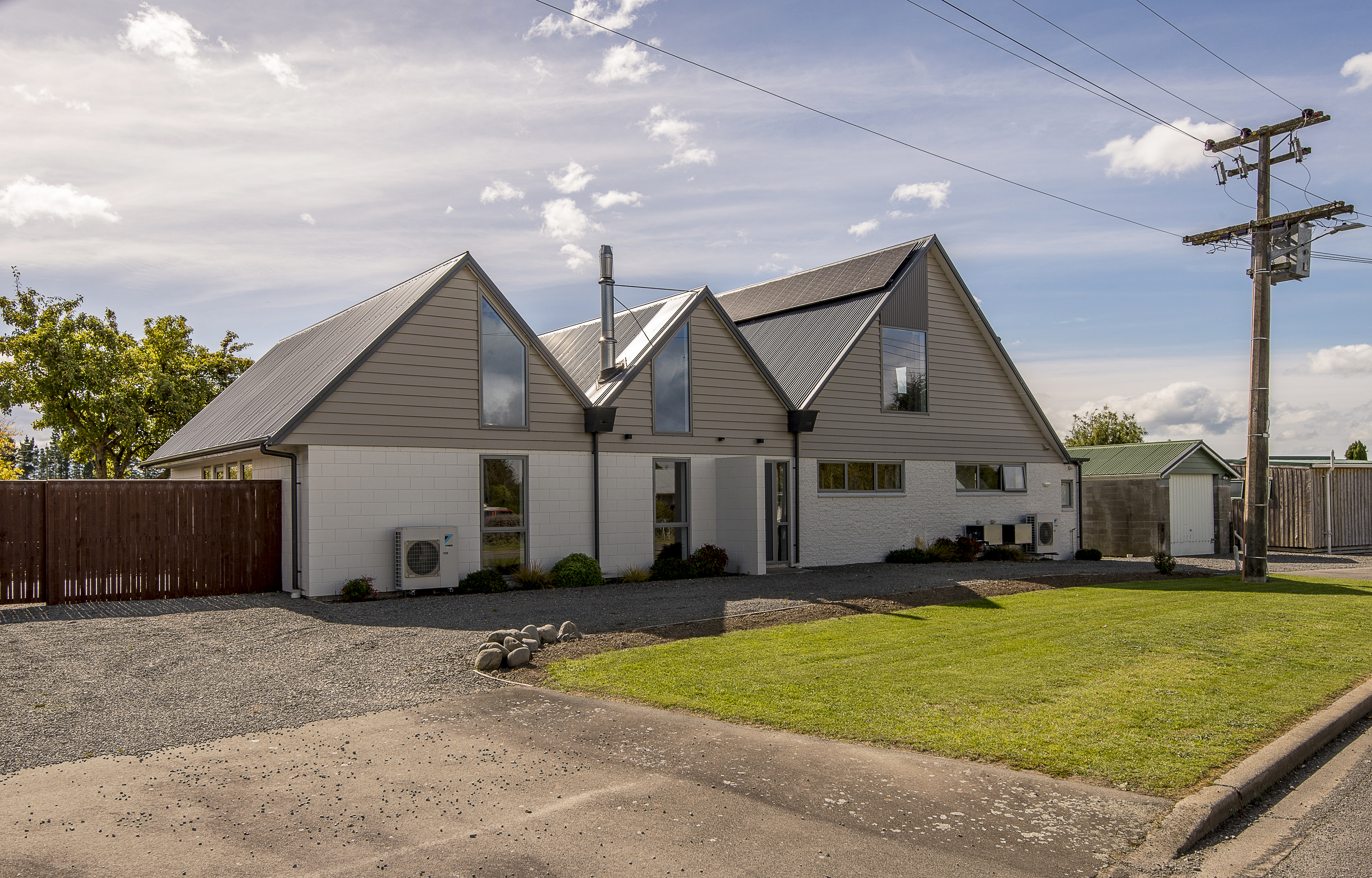 1 Gladstone Street, Hawarden, Hurunui, 8 Bedrooms, 0 Bathrooms, Home & Income