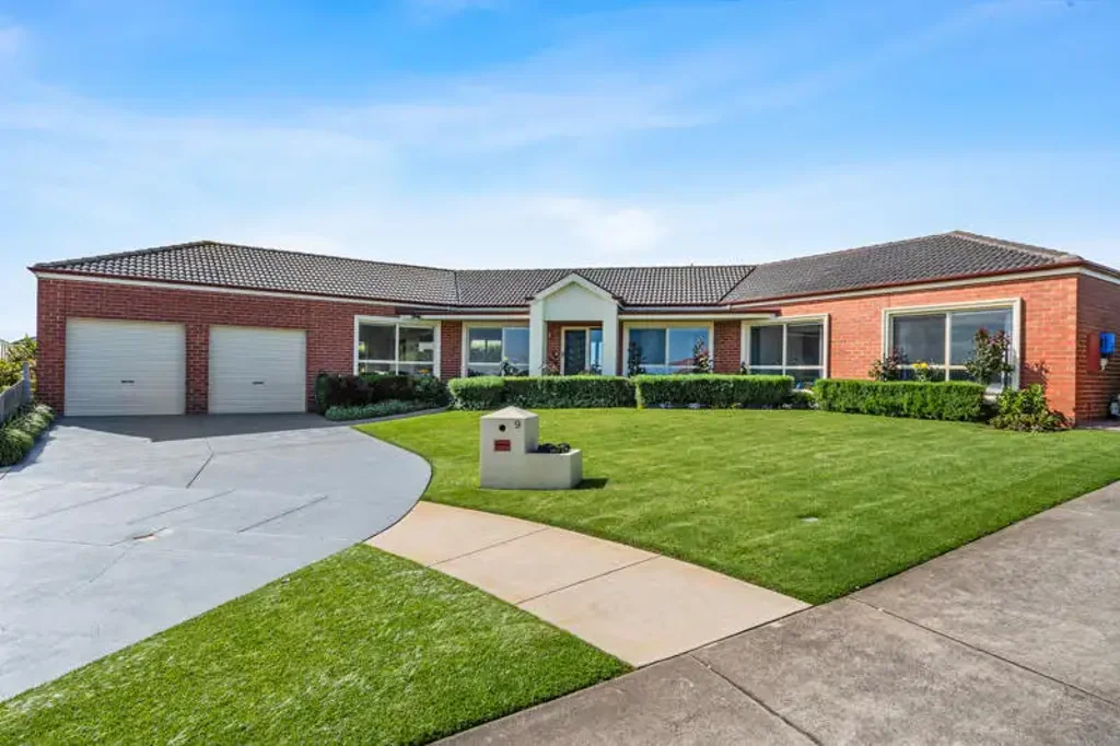 Warrnambool 4房  Elegant Family Home in a Quiet North Warrnambool Court.