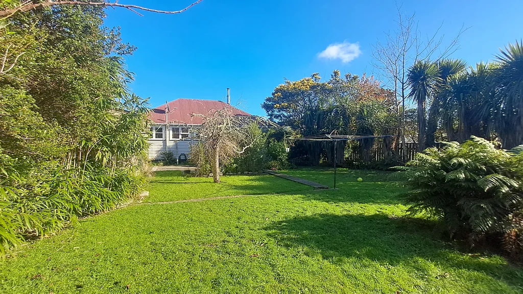 Westport 3Kwarto Family Home with Potential