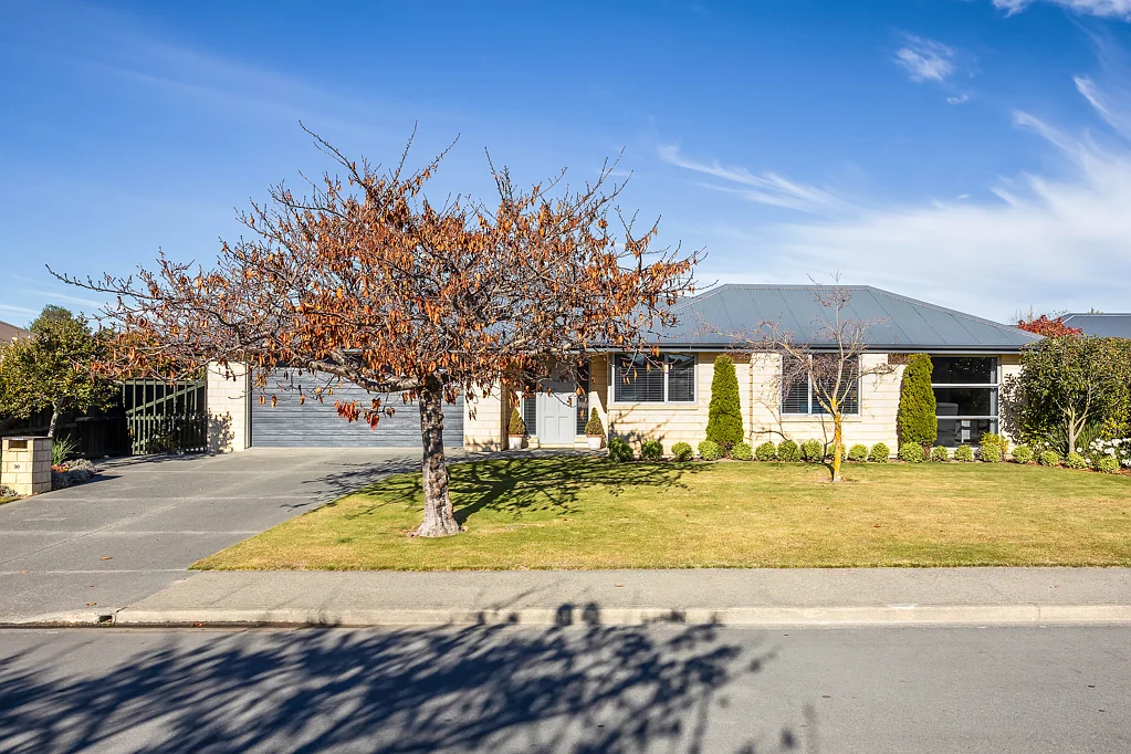 Rangiora 4غرفة نوم Owners' New Build Demands a Sale!