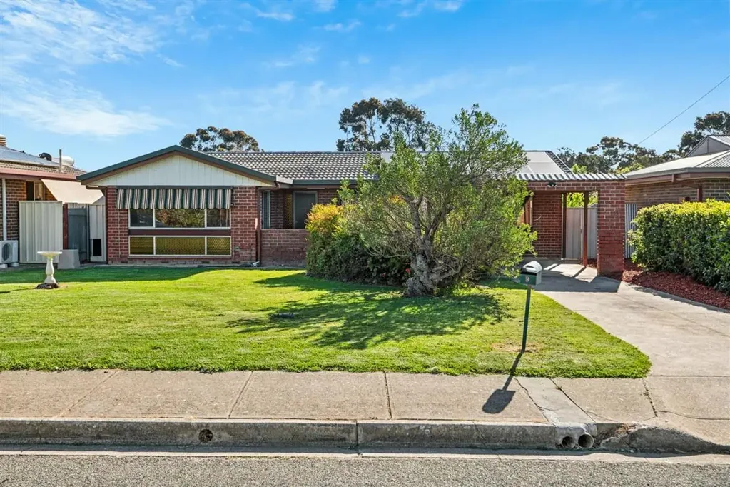 9 Regent Street, Morphett Vale, SA 5162