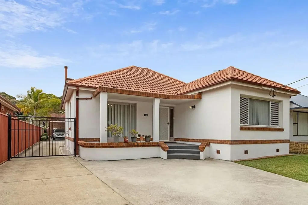 Renovated family home in a quiet, convenient Riverwood setting