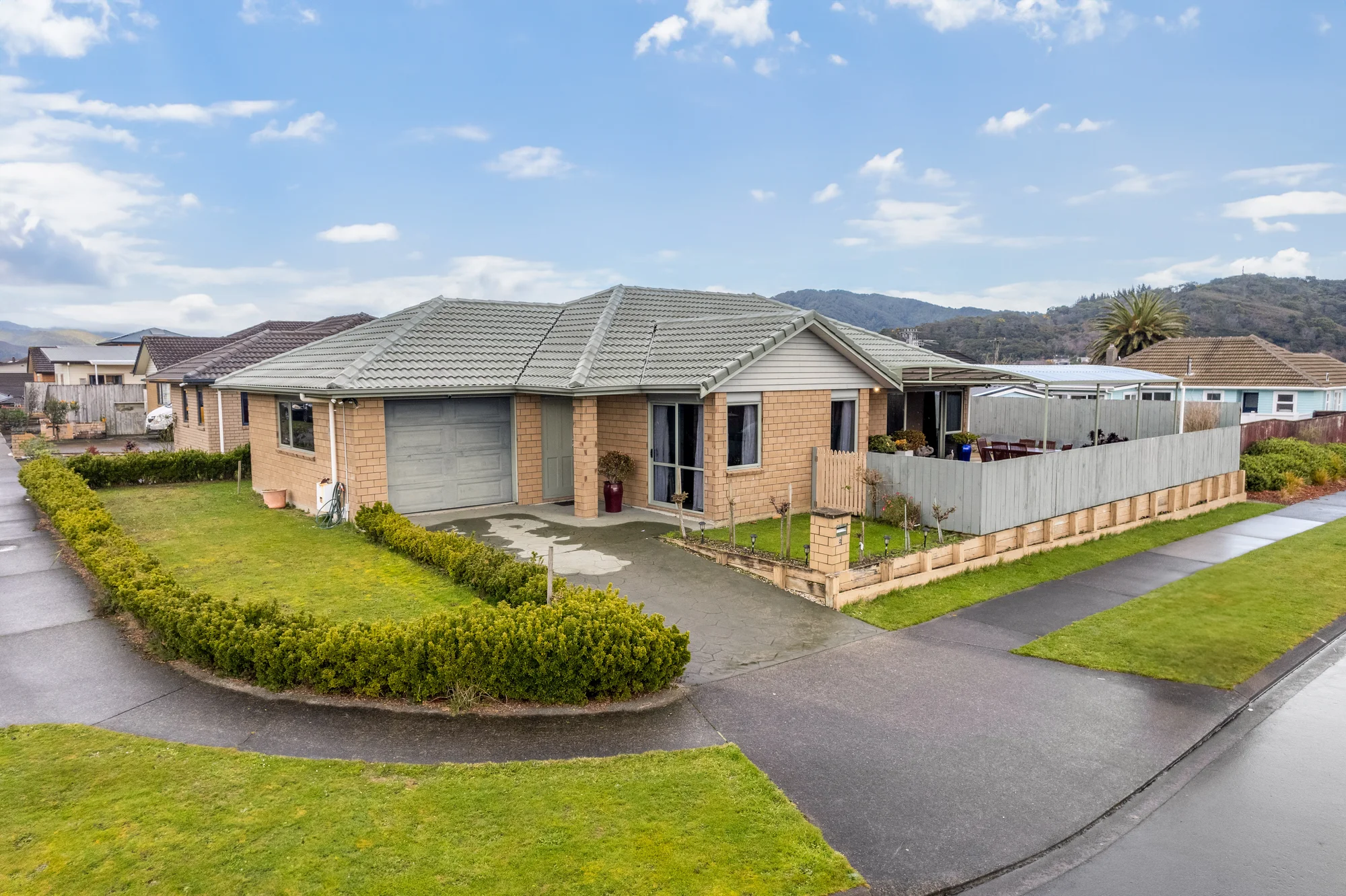 Wainuiomata 3Zimmer Modern Family Home