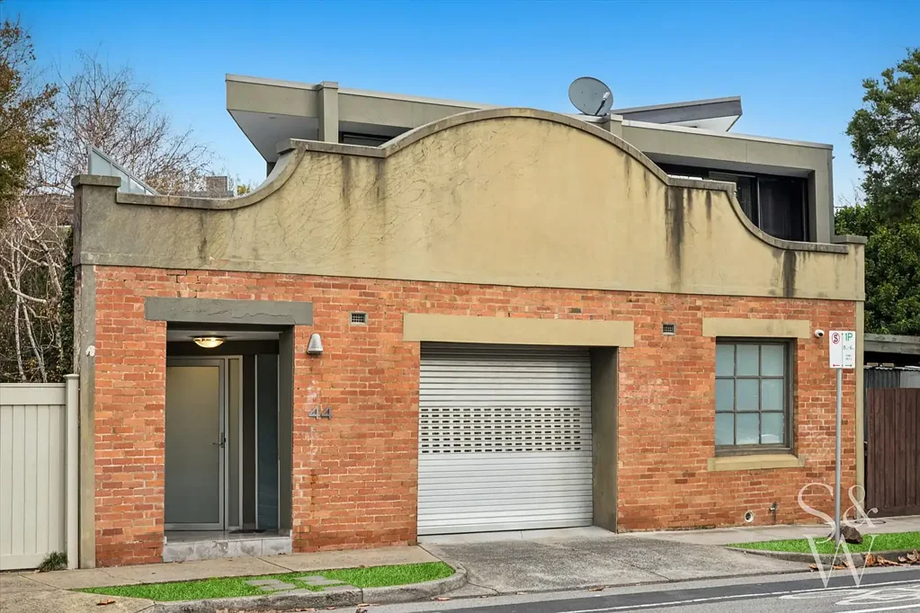 Elwood 1chambre Location, privacy and a touch of flair!