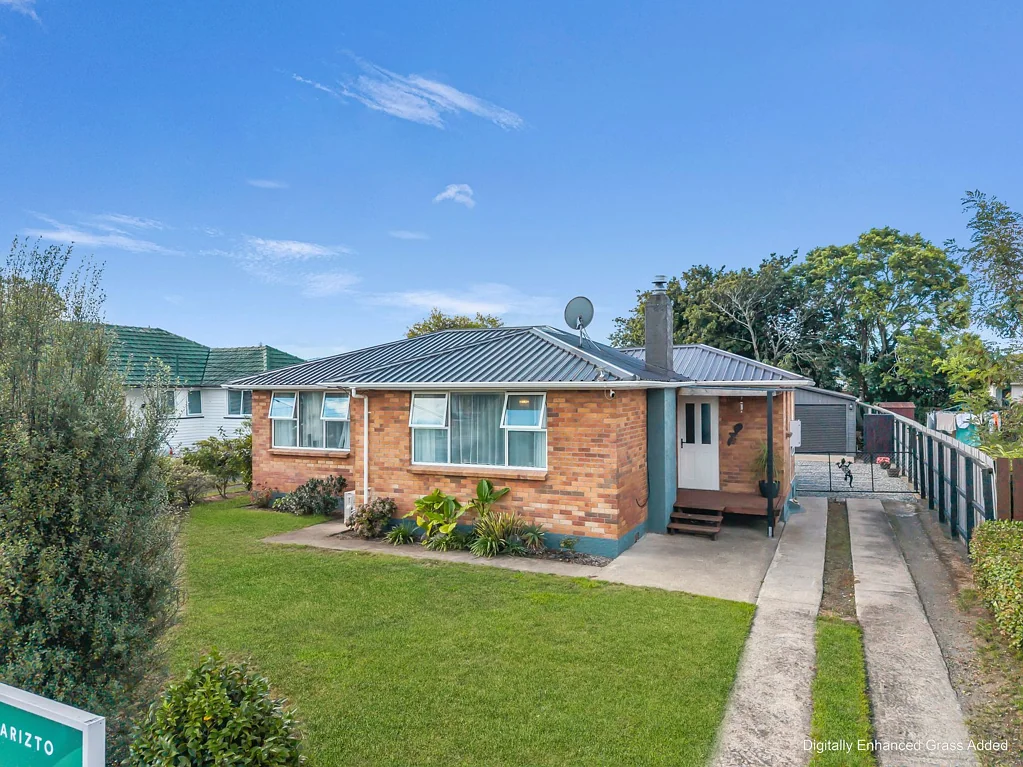 Kawerau 2침실 Backyard Bliss with Bonus Garaging