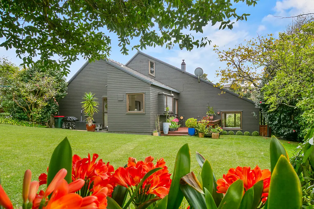 11 Cannon Street, Westown, New Plymouth, Taranaki