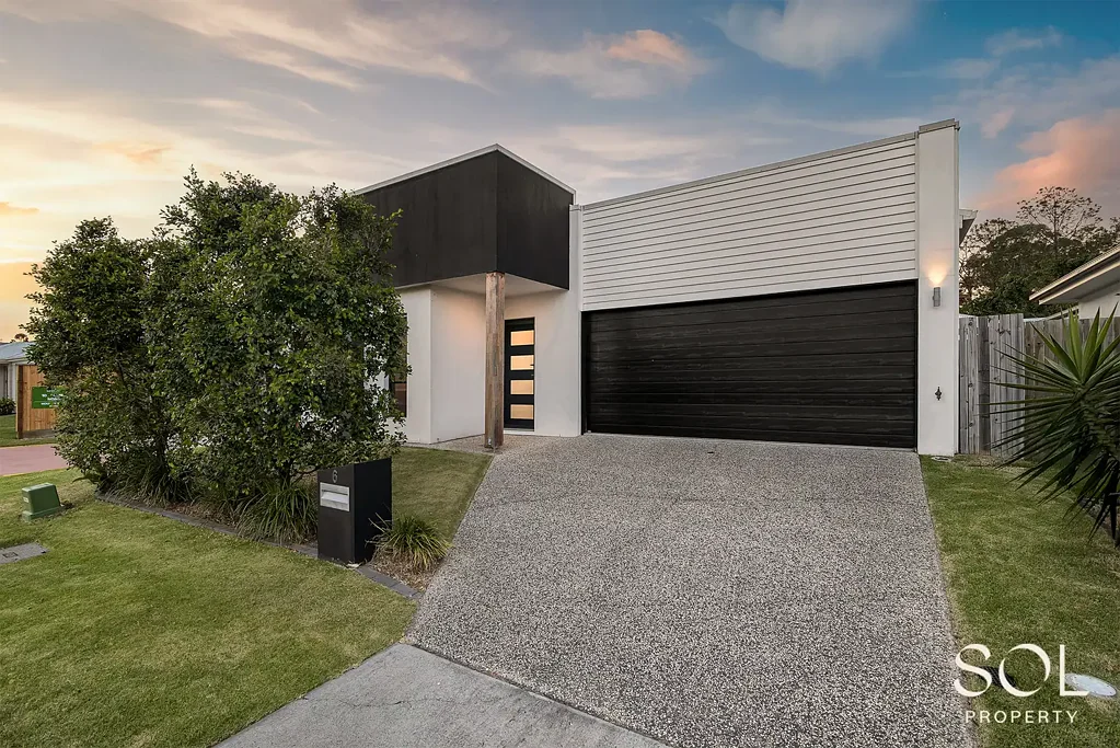 Lawnton 5Zimmer Versatile Family Living in the Heart of Lawnton!