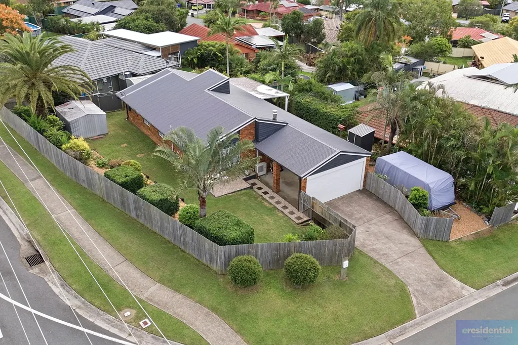 2 Black Diamond Crescent, Edens Landing, QLD 4207
