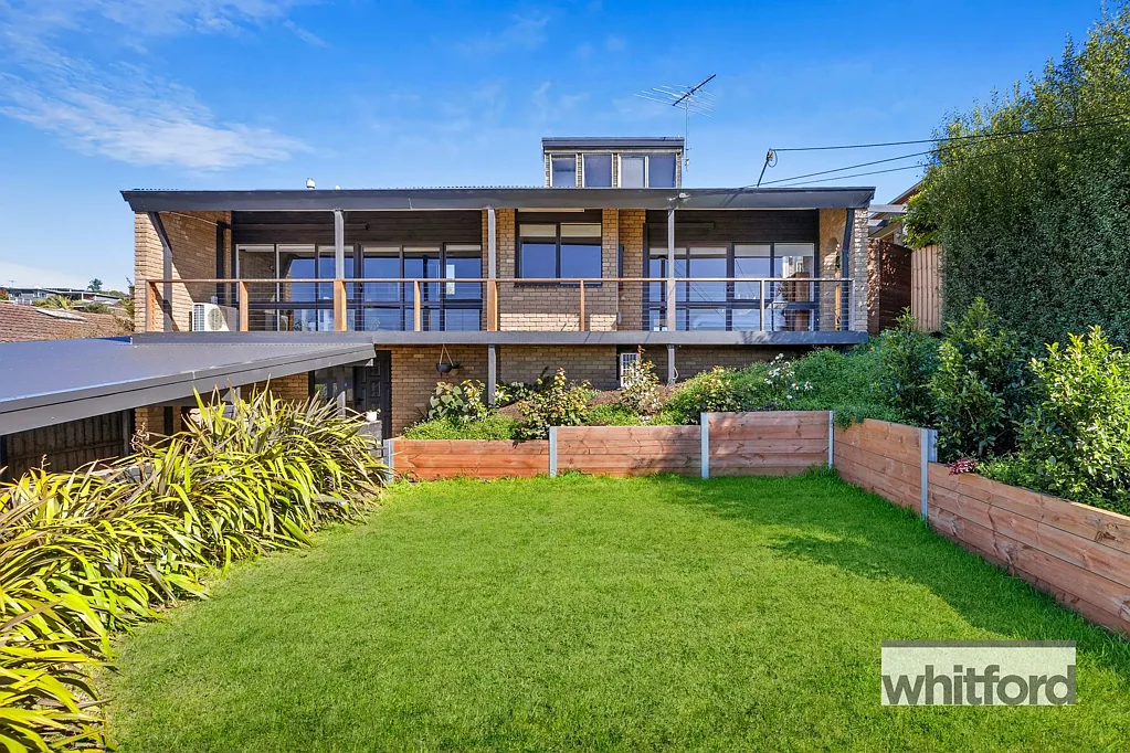 119 North Valley Road, Highton, VIC 3216