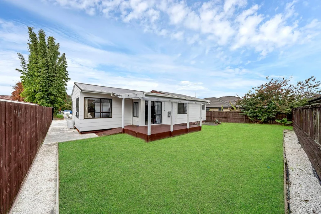 2/21 George Street, Papakura, Auckland