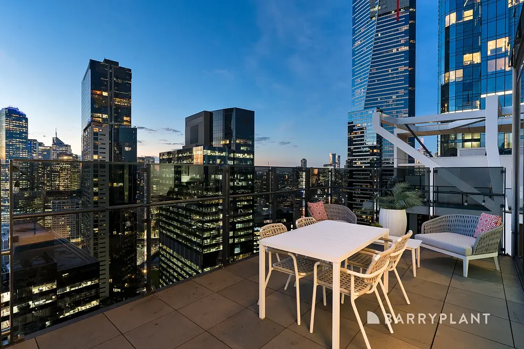 Southbank 3 Bedroom ** Sale By Set Date - Wednesday 17th June @ 6pm (if not sold prior) **

Skyline Sophistication in a Landmark Southbank Setting