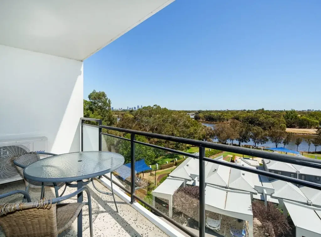 Ascot 1房  River Views, Resort Facilities and the Ultimate Lock-and-Leave Lifestyle