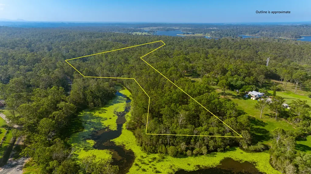 Kurwongbah 5房 32英亩广阔土地 私密溪流景观 毗邻湖泊 悠然生活方式 翻新潜力无限 Rare Opportunity - 32 Acres - Adjoins Lake Kurwongbah