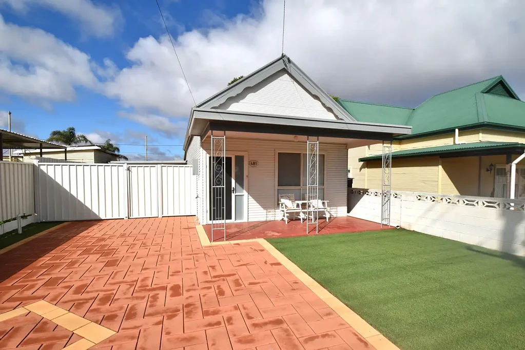 2 Bedroom - Modern Home