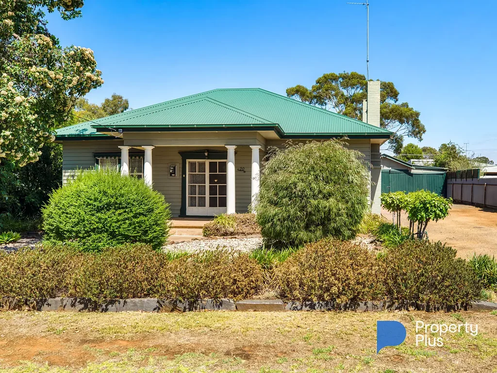20 Waugh Street, Charlton, VIC 3525