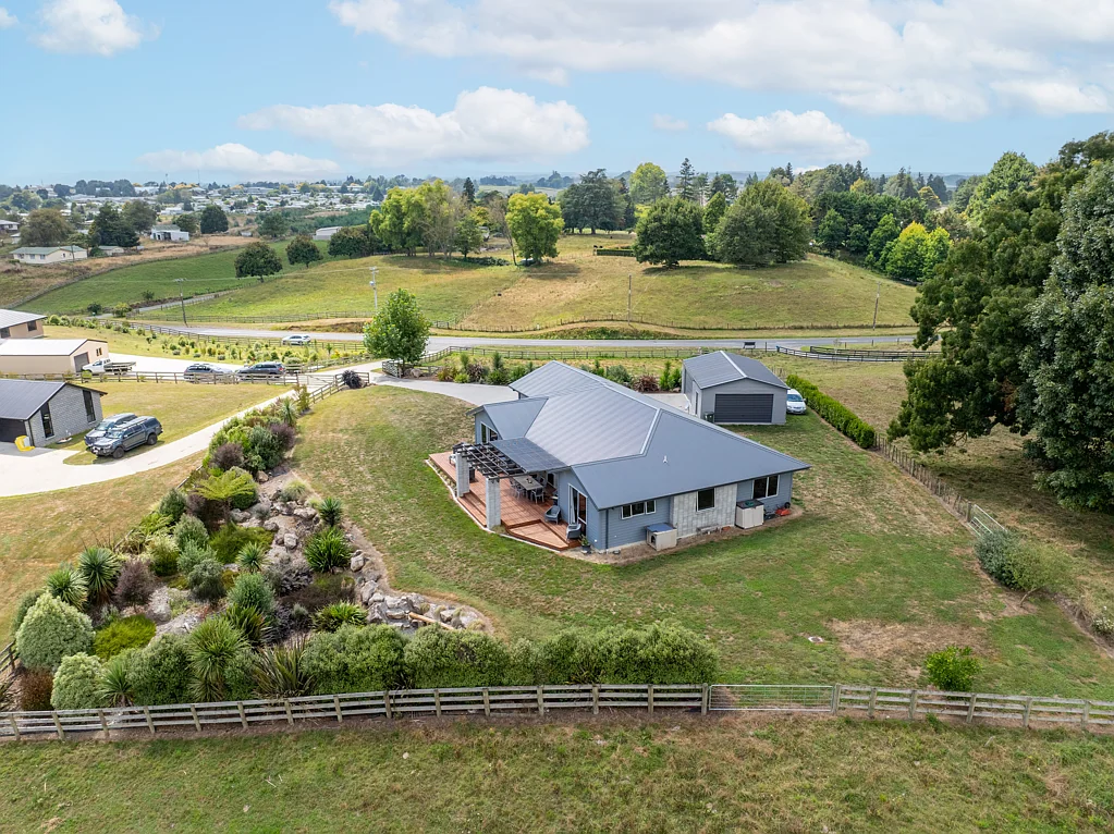 Putaruru 4 Bedroom Picturesque lifestyle in handy location