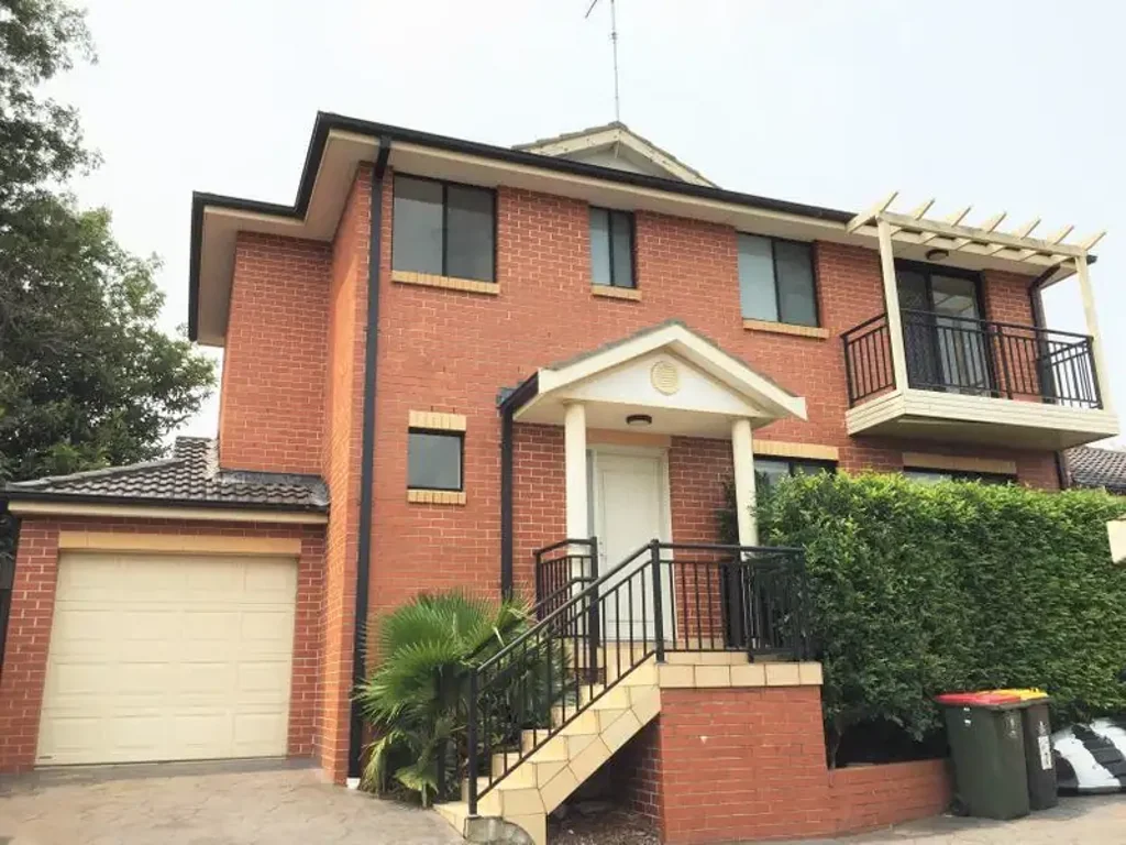 Ideally located three bedroom townhouse