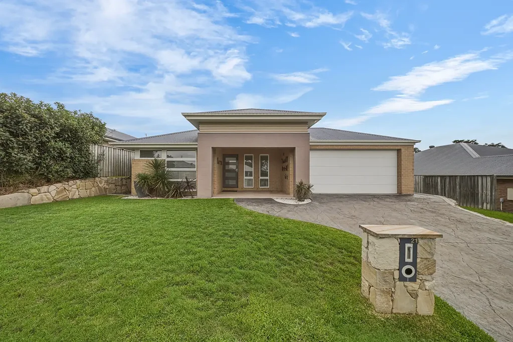 21 Redgum Circuit, Aberglasslyn, NSW 2320
