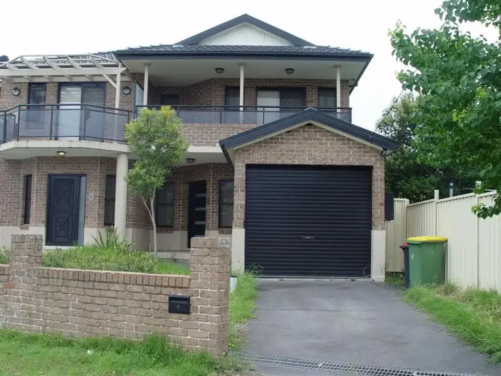 Stylish Modern Semi-Detached Home