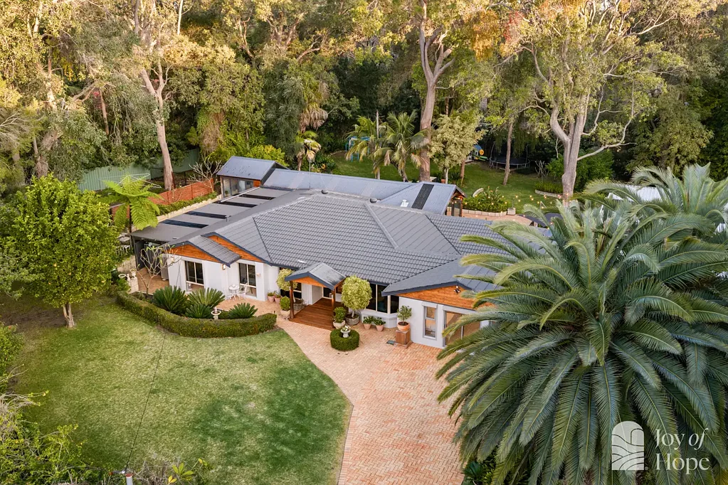 Wanneroo 5Zimmer A RARE LUXURY GROUNDED IN NATURE