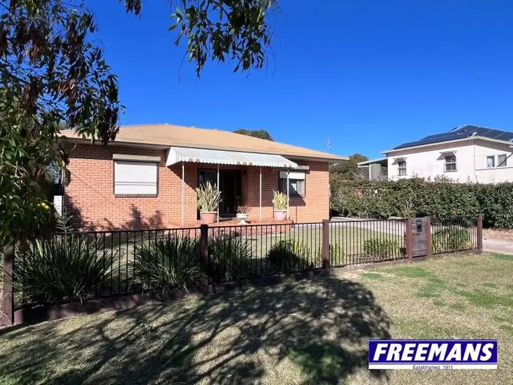 42 Hodge Street, Kingaroy, QLD 4610