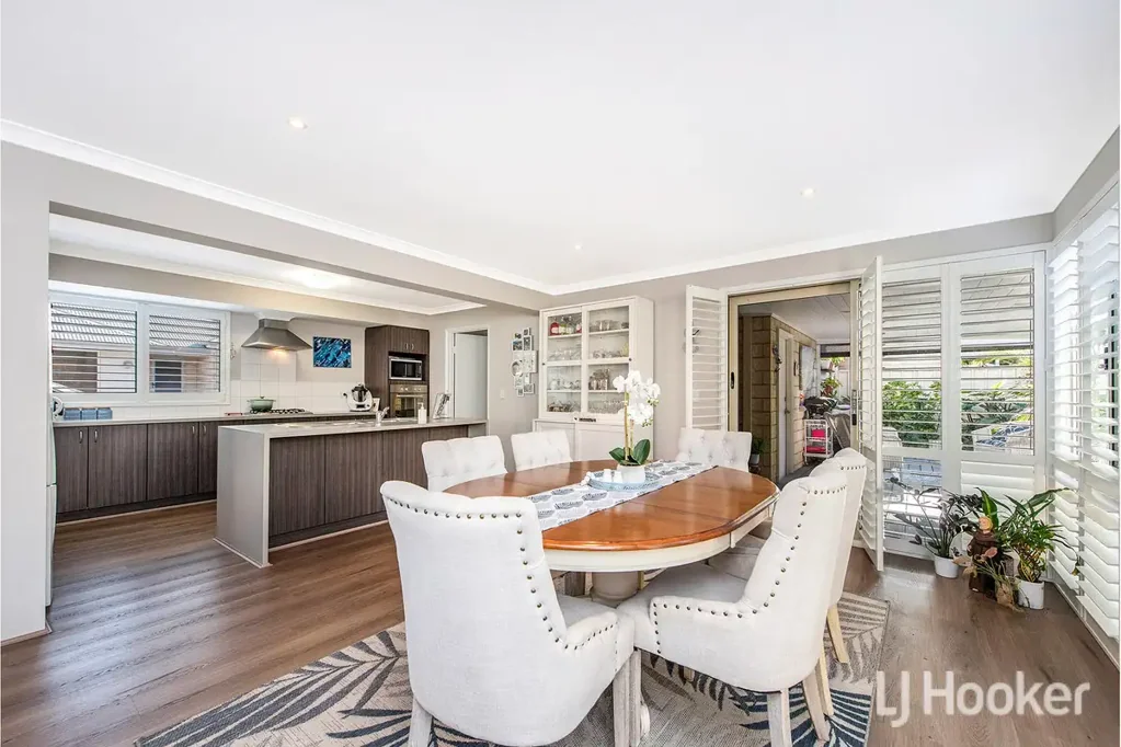 70 Leisure Way, Halls Head, WA 6210