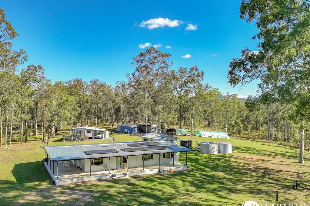Temagog  Brick Home + Granny Flat + Rolling Lightly Timbered Fenced Acres – 22 Minutes From Town - 40Ha. (100Ac)