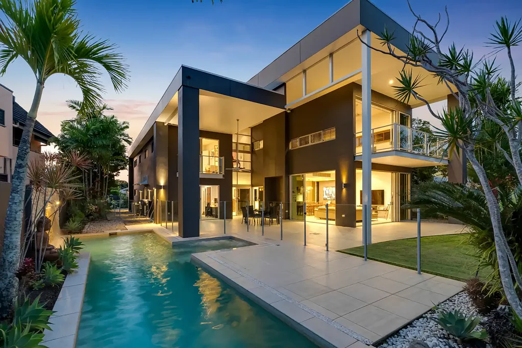 Trinity Beach 5બેડરૂમ Lakefront Masterpiece - Exclusive Blue Lagoon