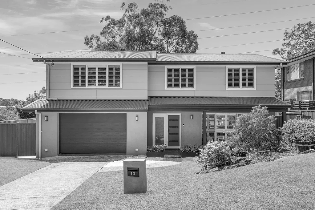 10 Peebles Avenue, Kirrawee, NSW 2232