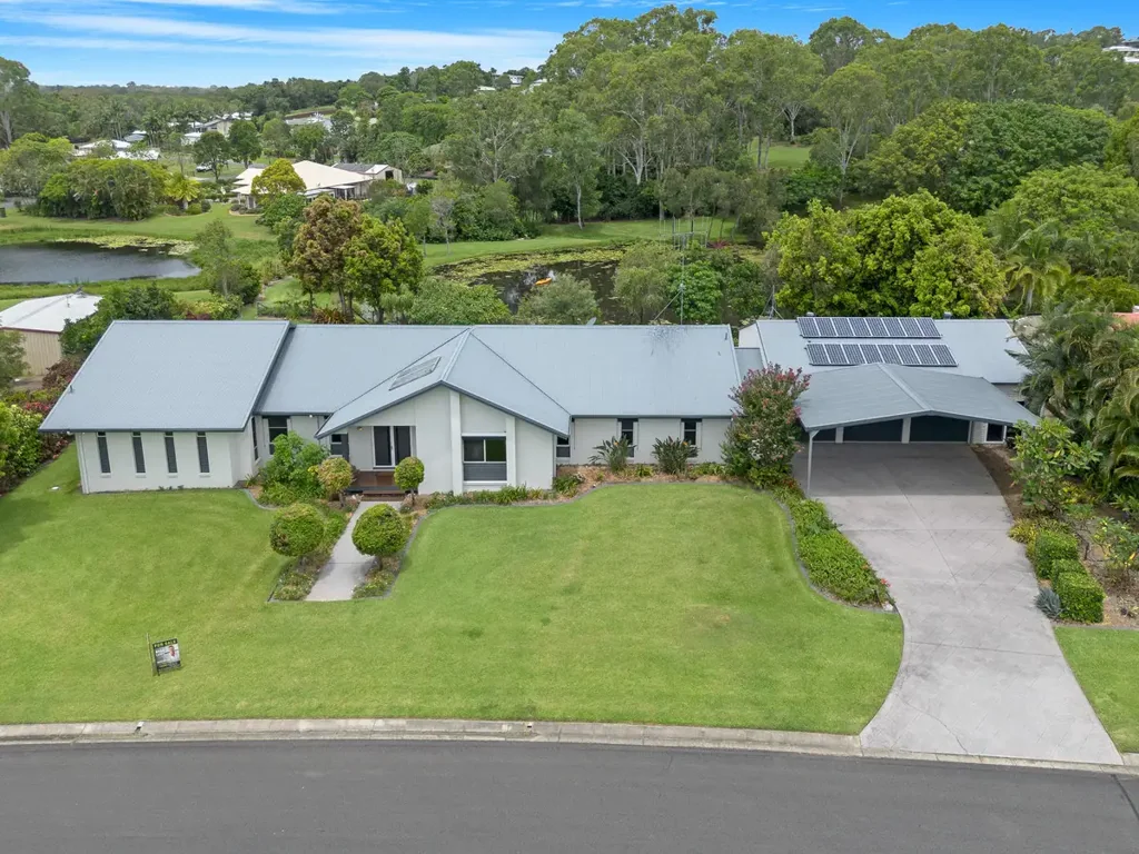 4 Mac Stocks Drive, Dundowran Beach, QLD 4655