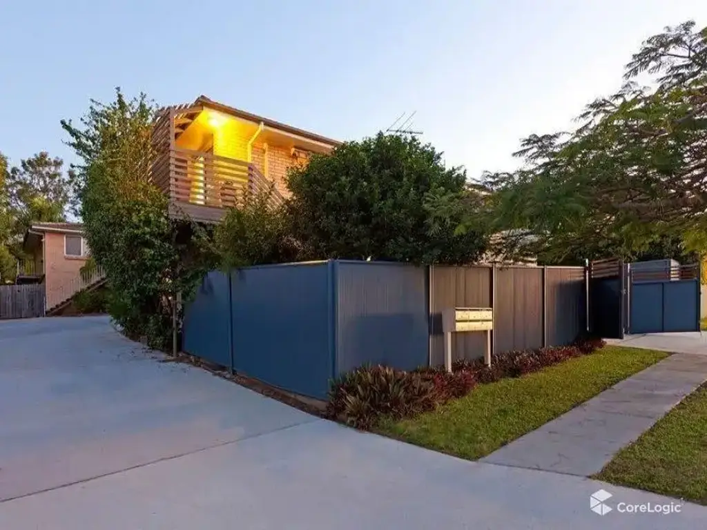 Modern Living with City Views in Dutton Park