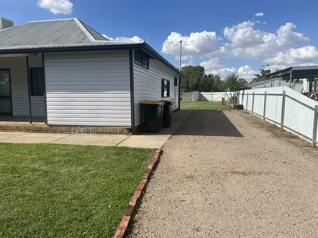 Berrigan 4房  MAJOR RUDUCTION FROM $470 TO $449,500 AND OFFERS CONSIDERED