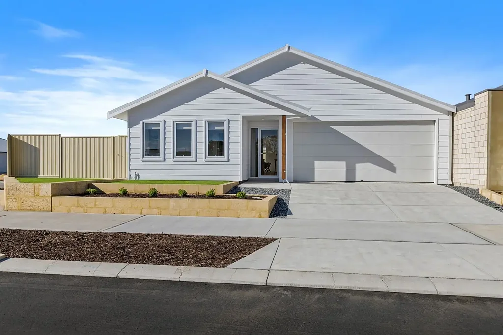 1 Macedon Way, Dawesville, WA 6211
