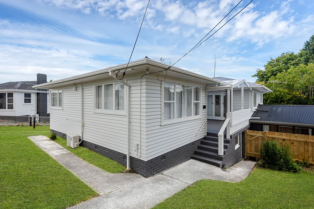 10 Mildmay Road, Henderson, Waitakere City, Auckland