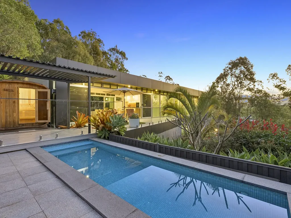 Pimpama 4غرفة نوم Luxury Acreage Living Redefined - An Exceptional Lifestyle Surrounded by Nature!