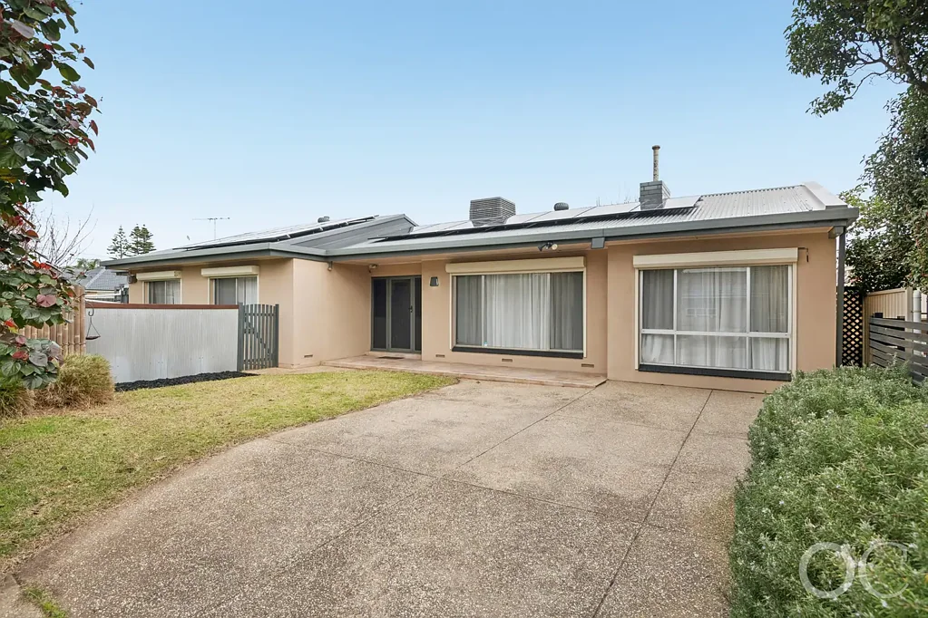 Melrose Park 3غرفة نوم Open the Door to a Corner-Set Family Haven with Room to Grow