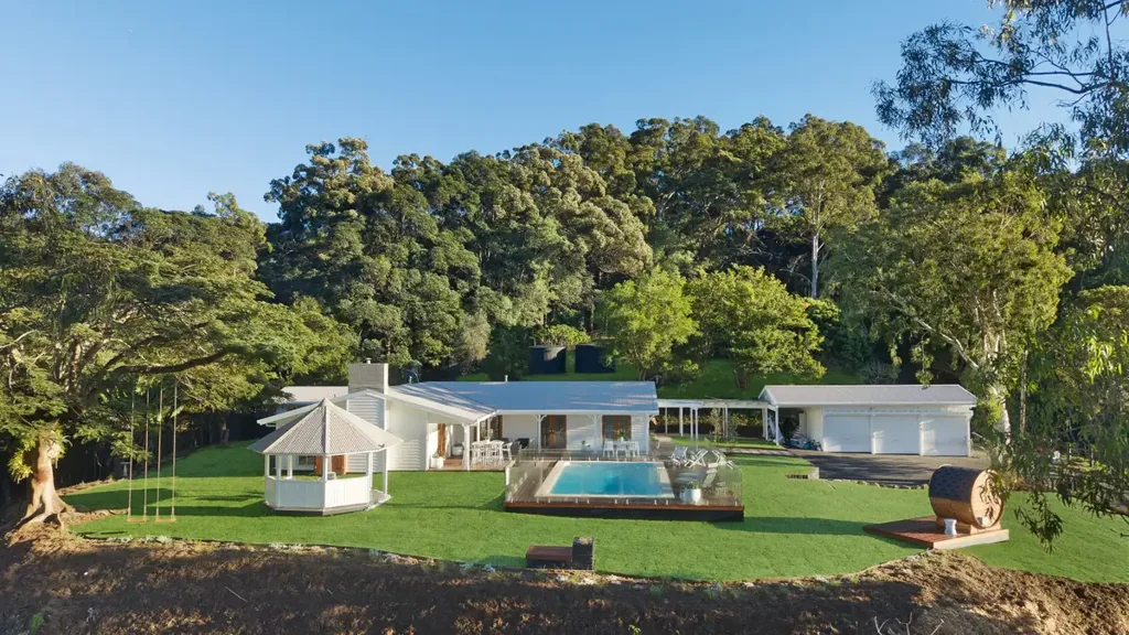 Tallebudgera Valley 4 Slaapkamer Contemporary Comfort and Country Charm